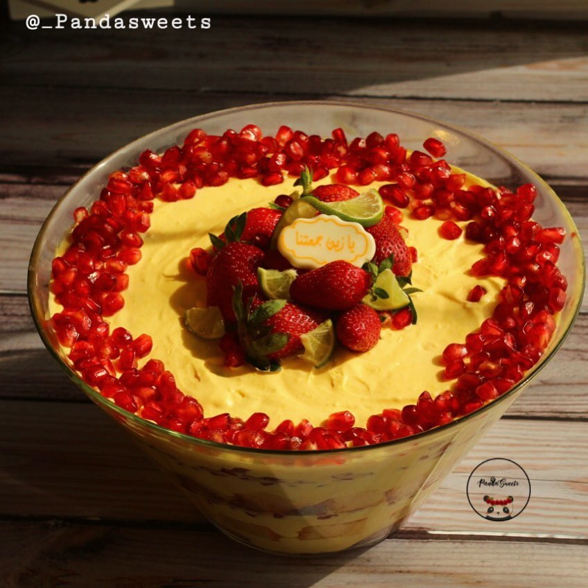 .
.
• ترايفل الرمان بالليمون ♥️
.
• بـ 180 DHS
.
.
• للطلب التواصل عبر الواتساب..~ .
0563422319
.
.
.
.
#ترايفل #ترافل #طلبات #رمان #ليمون #الامارات #دبي #العين #سويت #كيك #ابوظبي #يوم_العلم