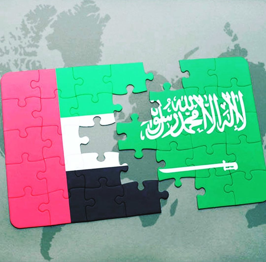 تهانينا الخالصة لخادم الحرمين الشريفين الملك سلمان بن عبدالعزيز والشعب السعودي الشقيق باليوم الوطني 89.. يومكم هو يومنا.. وفرحكم فرحنا، وإنجازاتكم فخر لنا..يجمعنا رباط وثيق لا تنفك عراه من الأخوة والمحبة والمصير المشترك ..حفظ الله المملكة وأدام عزها ومنعتها.
-محمد بن زايد آل نهيان
#خليفه_بن_زايد #محمد_بن_زايد #محمد_بن_سلمان #اليوم_الوطني_السعودي_89 #خليجنا_واحد #الامارات_السعوديه_بلد_واحد