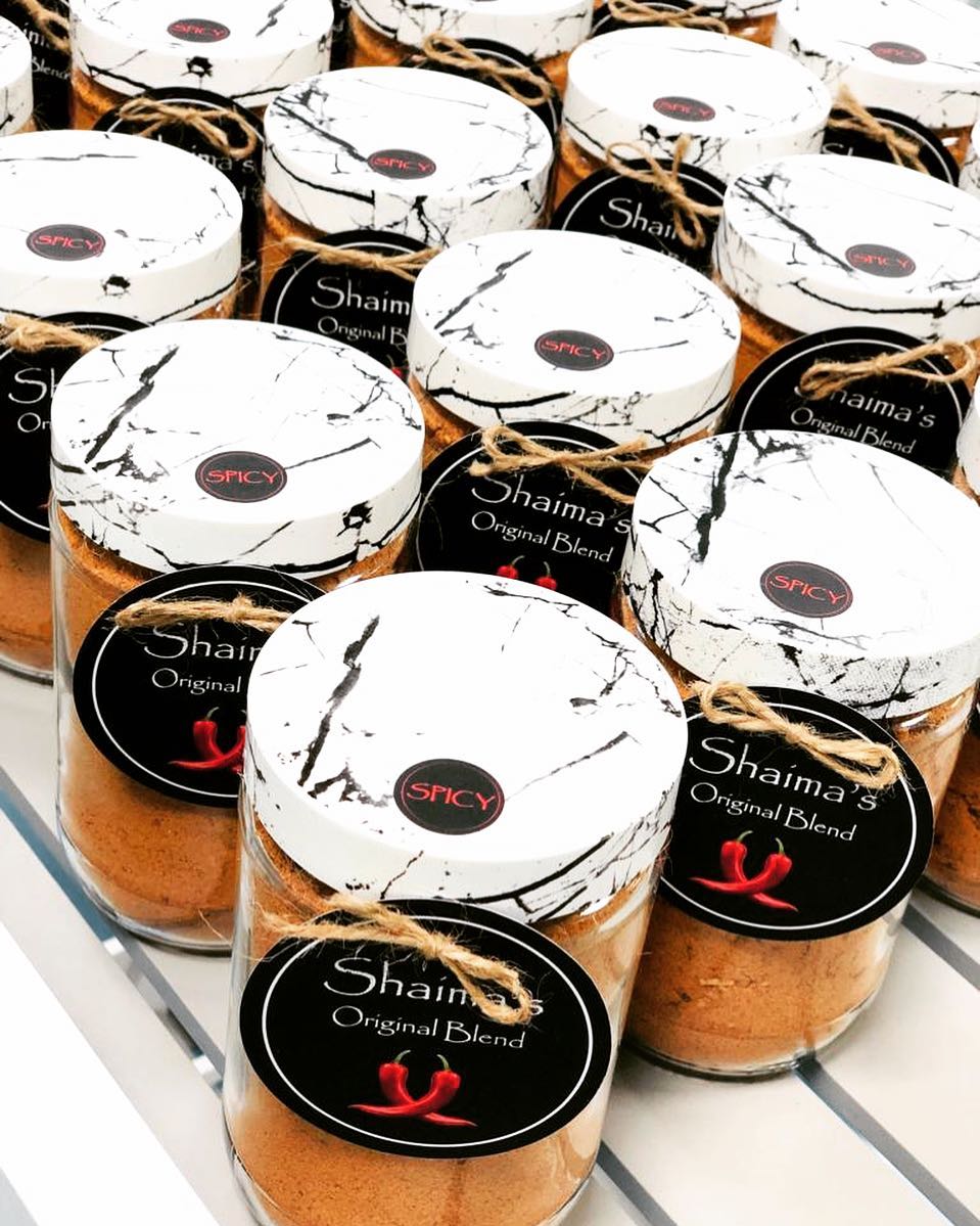 Shaima’s Original Blend is the new way to a new delicious flavour for all kind of recipes.
بهارات شيما الخلطه الاوريجينال هي الطريق اليديد لطعم يديد في اي اكله ممكن تسوونها .. GUARANTEED 100%