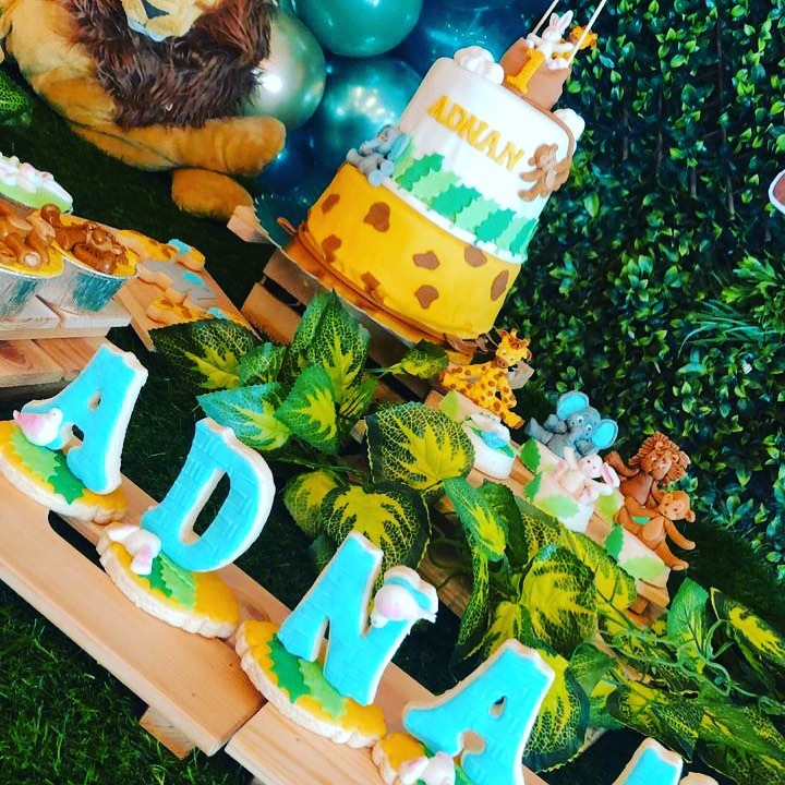 #onecakeinamillion #cakedecorating #cakedecorators #instacake #animalscake #letterscookies #uae #uaecake #cookies #cakes #cakedesing