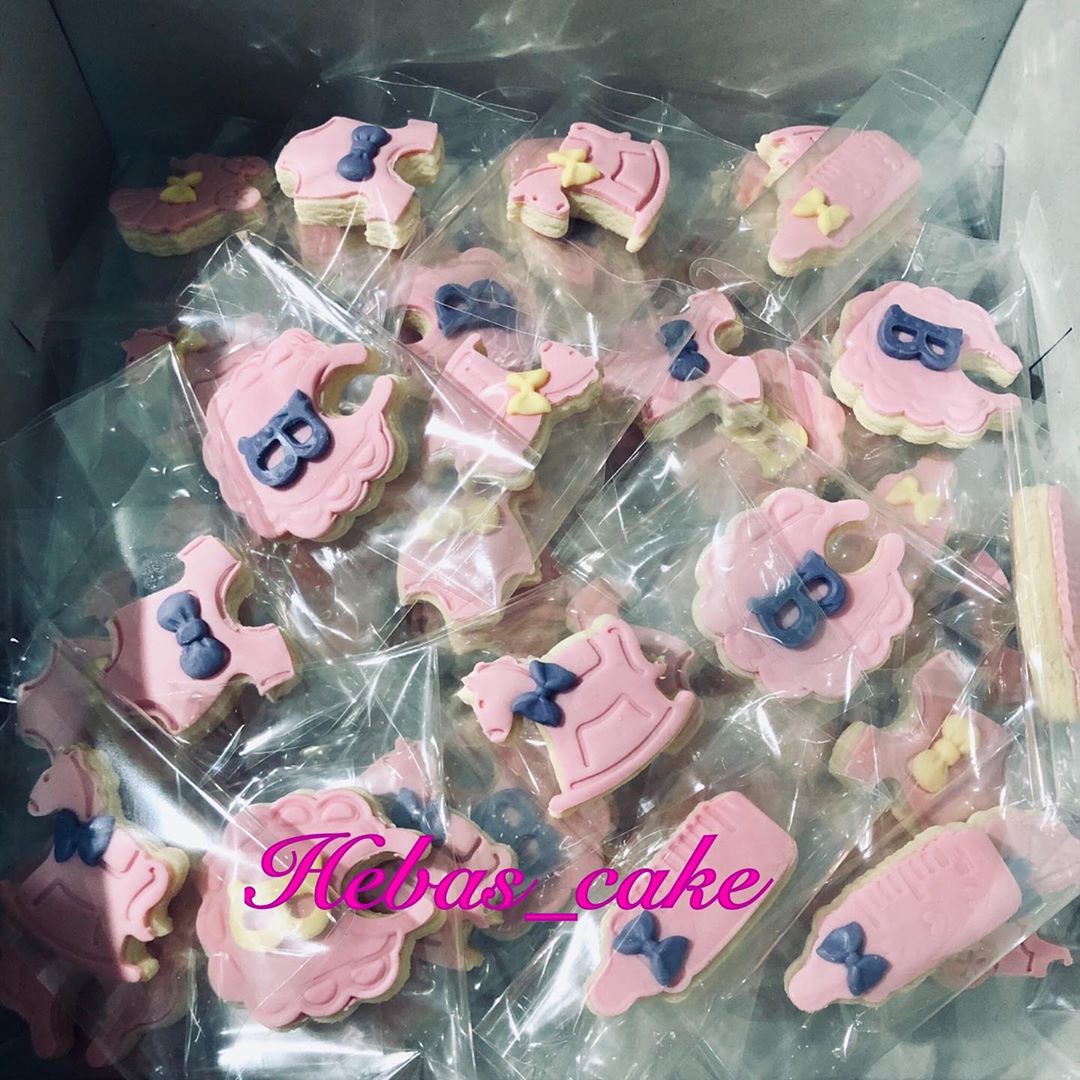 #cakes #creativecakes #v#cookies #babycookies #babyshower #babyshowercookies #girlshowercookies #fondantcookies #fondantcookiesdesign