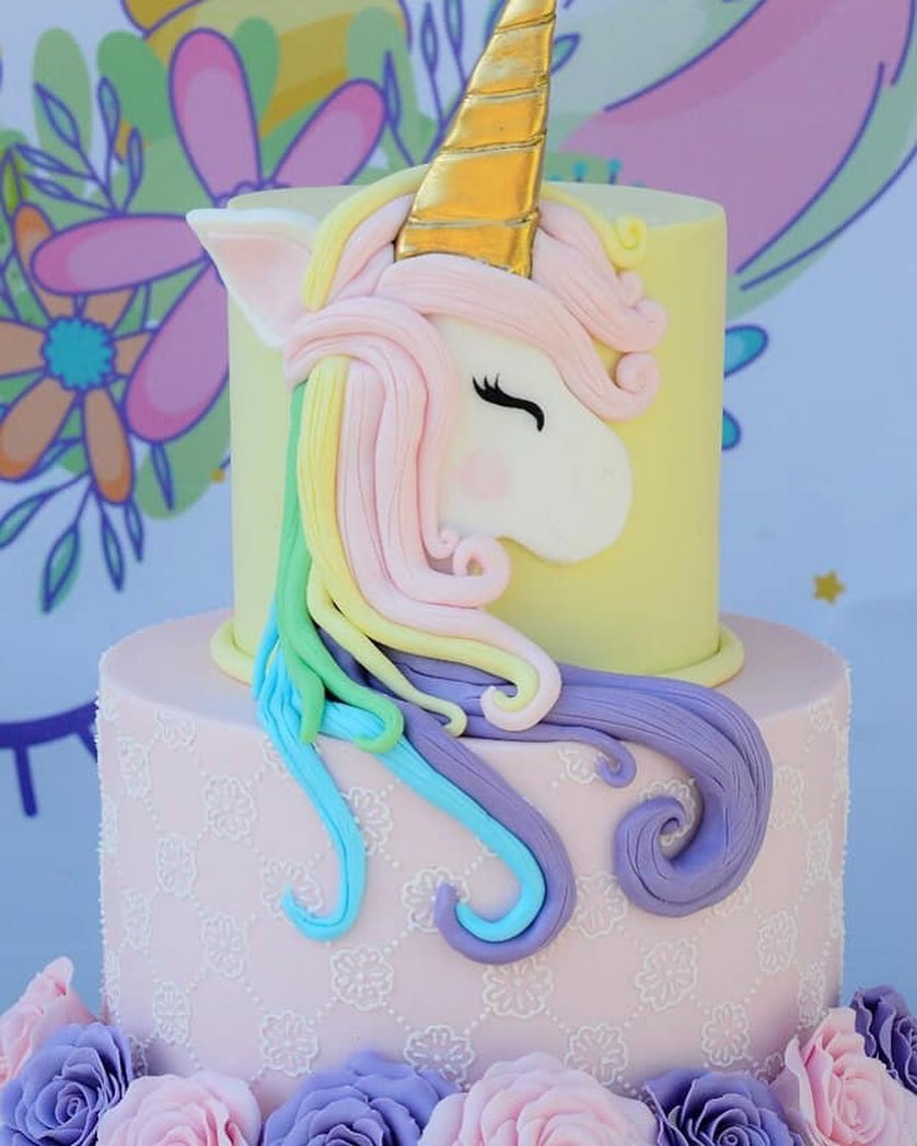Thank you @bloomsandbliss.ae for capturing the details on our unicorn cake
.
Have an event coming up WhatsApp, call, or DM us to discuss dessert possibilities