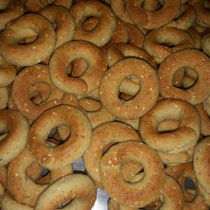 جربوا أشهى كعك بالتمر ومعمول الفستق والجوز..