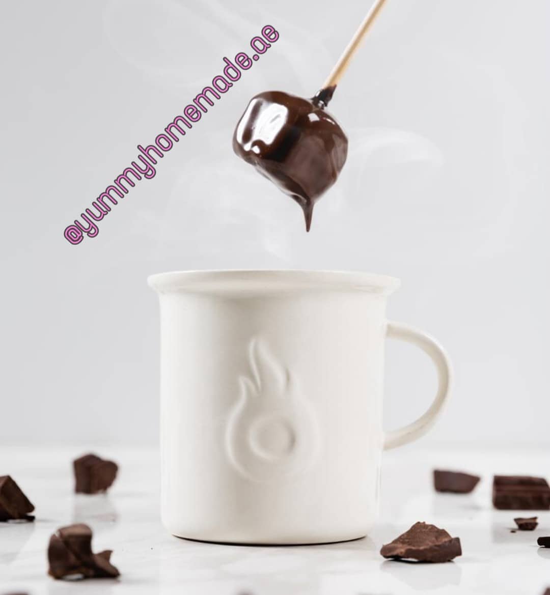 استمتع بمذاق الشوكلاته الساخنة
نكهات الشوكلت
شوكلاته داكنة
كراميل
فانيلا
موكا
Enjoy the hot chocolate taste with flavors
Milk chocolate
Dark chocolate
Caramel
Vanilla
Mocha
#chocolatespoon #yummy_homemade #chocolatestick #cheesecake #darkchocolate #شوكلاته #شوكلاته_ساخنة #شوكلاته_بلجيكيه #شوكلاته_مغلفه #حليب #موكا #حلويات #توزيعات #نوتيلا #اليوم_الوطني #شوكلت #كيكة #كراميل #caramel #cupcakes #uae #nutella #foodlovers #tastefood #tastey #yum #yummy #قطعة_من_السعادة