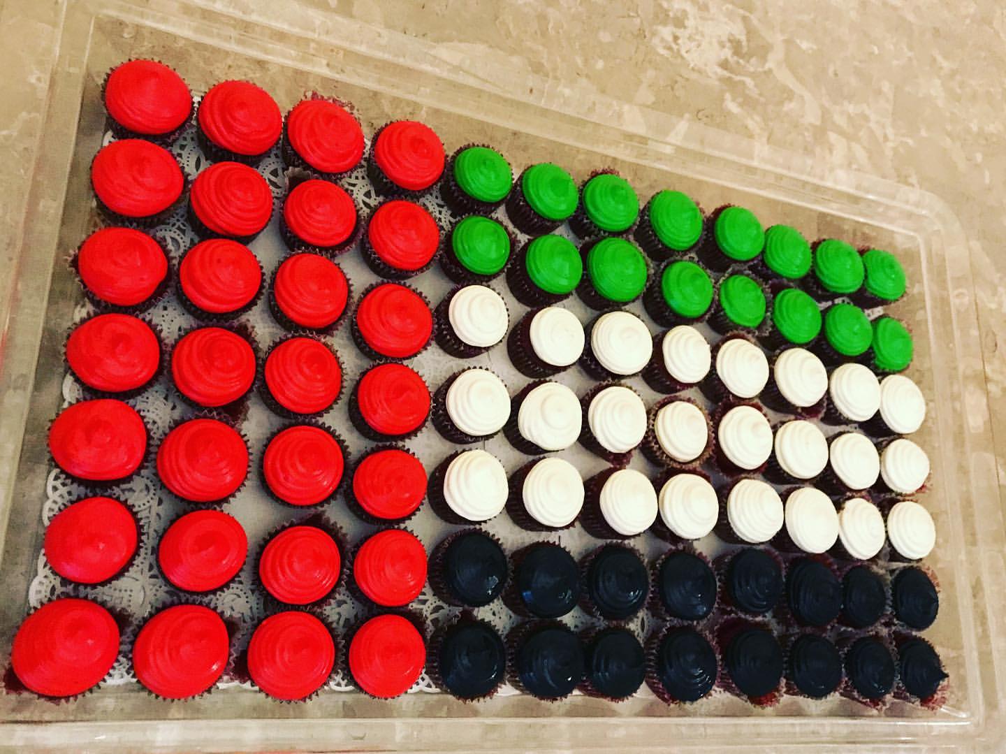 كل عام و بلدي الثاني دوله الامارات بالف خير شعب وحكومه كل عام و هي بأفضل حال يارب جزء بسيط و هديه من شغلي حق هاليوم الجميل#اليوم_الوطني#اليوم_الوطني48 #الامارات#دبي#العين#الفجيره#الشارقه#ابوظبي#عجمان#راس_الخيمه#ام_القوين ❤️