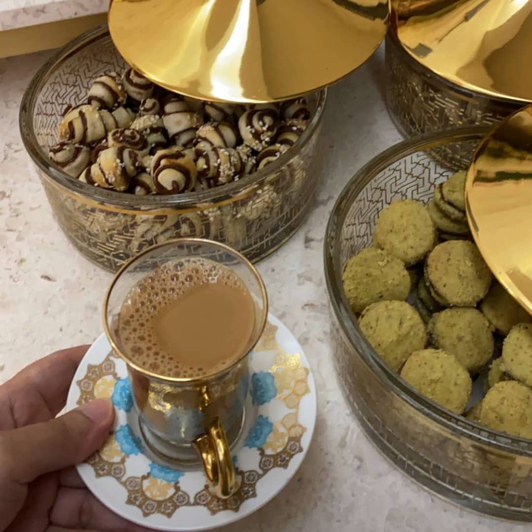 لا تترك أي شيء في قلبك ضد احد ؛ سامح واغفر وتجاهل وأحسن الظن فالحياة لحظات تستحق أن تعيشها براحة ثم ترحل .
شكرا زبونتنا الذوووق ❤