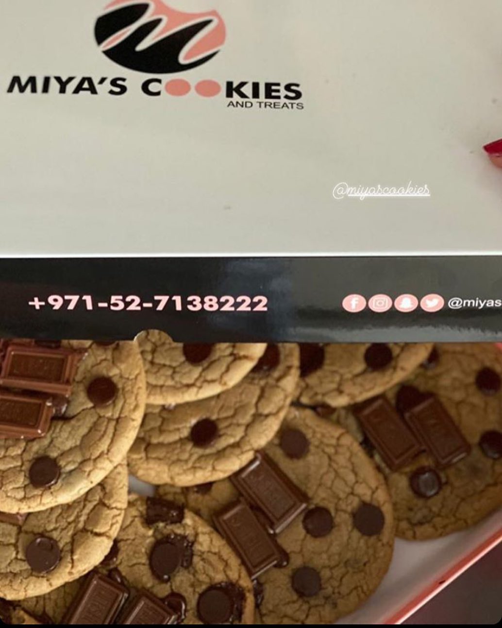 Get your cookies freshly baked straight to your home! for orders call or whatsapp us! #خليك_بالبيت #quarantine #cookies #miyascookies