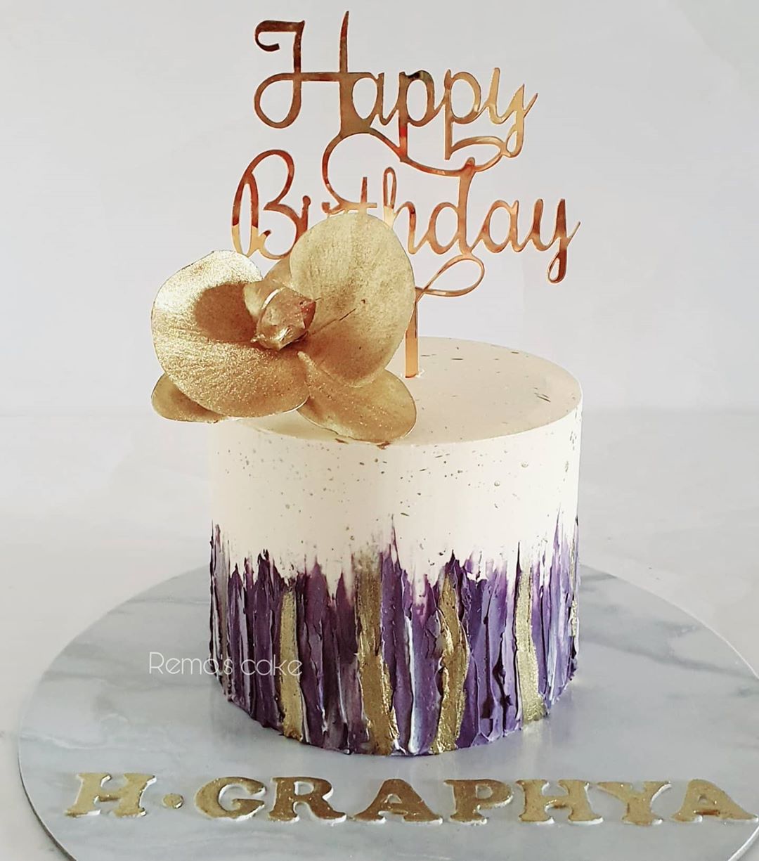 #Buttercream cake with gold #orchid