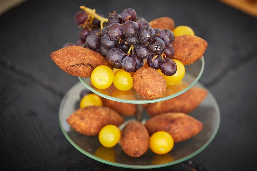 An Iftar meal is about menu choices, delicious tastes and a mouthwatering presentation. We will work with you to help you offer a Ramadan meal based on traditional favorites and contemporary choices – all beautifully presented. Order yours today ✨