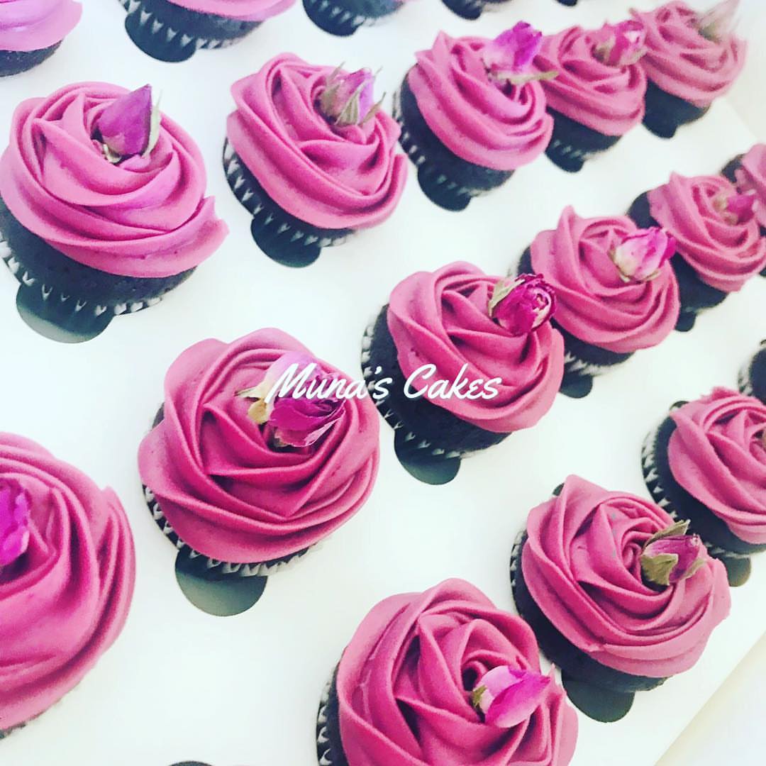 #cakes#cupcakes#instagram #chocolate @velvet#newyear#sprinkles #vanilla #dubai#dxb#uae