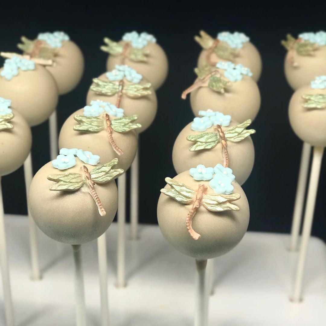 #tomacakepops #cakepops #cake #homemade #testy #dubai