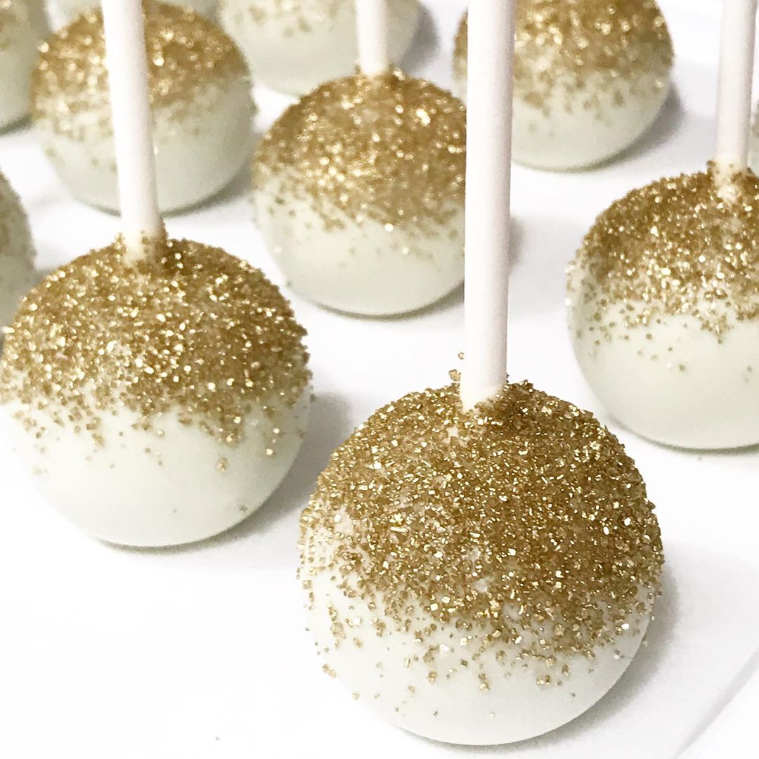 #tomacakepops #cakepops #cake #homemade #dubai #dxb