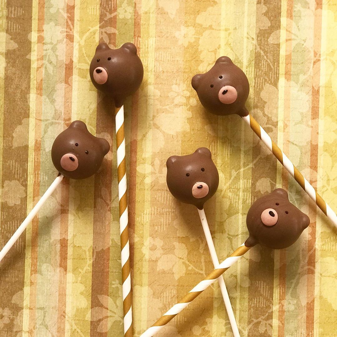 #tomacakepops #cakepops #cake #dubai #homemade
