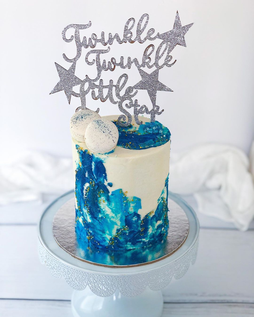 This is for all those moms-to-be who’ve had to celebrate their baby showers in quarantine or had to cancel them altogether!
Special events should be celebrated, so throw yourselves a party when all this is over! ✨
.
.
.
.
.
.
.
#createcakes #customcakessydney #cakecakecakecake #cakeart #cakeofinstagram #cakeinspo #cakedesign #cakelove #babyshowerideas #babyshower #babyshowercake #beautifulcakes #showstopper #cakesdaily #cakesinstyle #igcakes #cakeboss #twinkletwinklelittlestar #twinkletwinklelittlestarbabyshower #watercolor #watercolourcakes #twinkletwinklecake