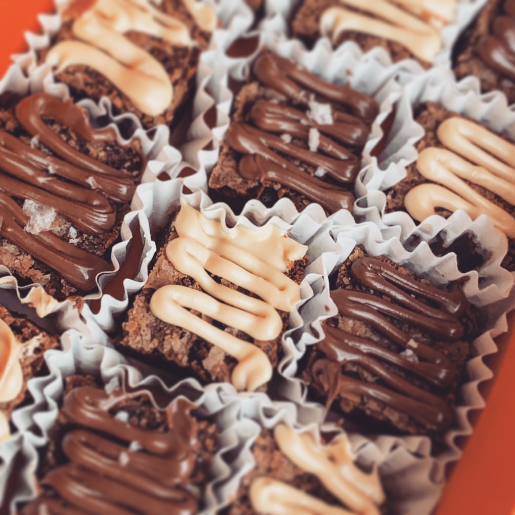 Kinder & Nutella Brownie..box for 70 dhs☕️best quality chocolate used to prepare the brownie u could ever taste