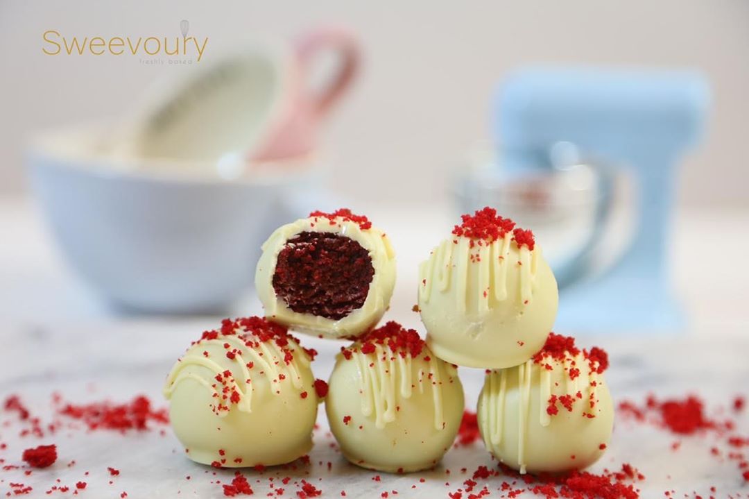 Red velvet truffle