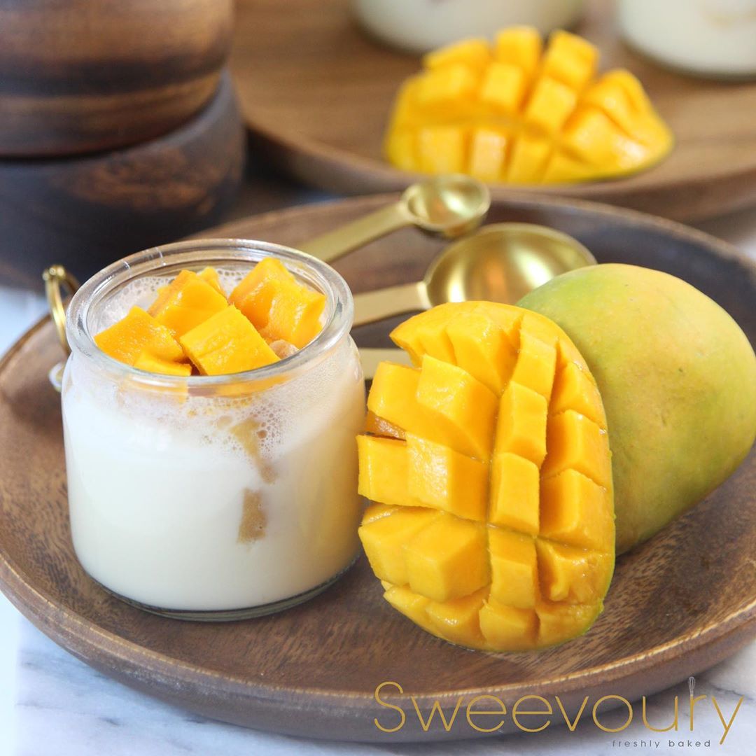 Mango mousse