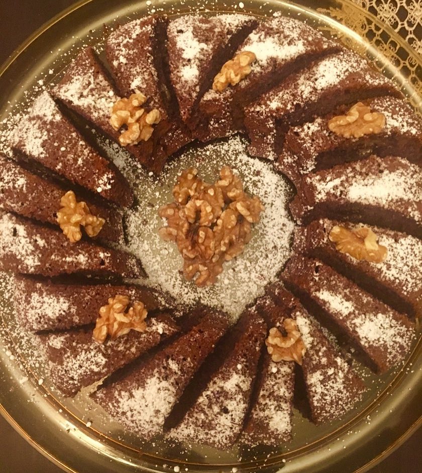 The most delicious combination
➕
Chocolate banana cake