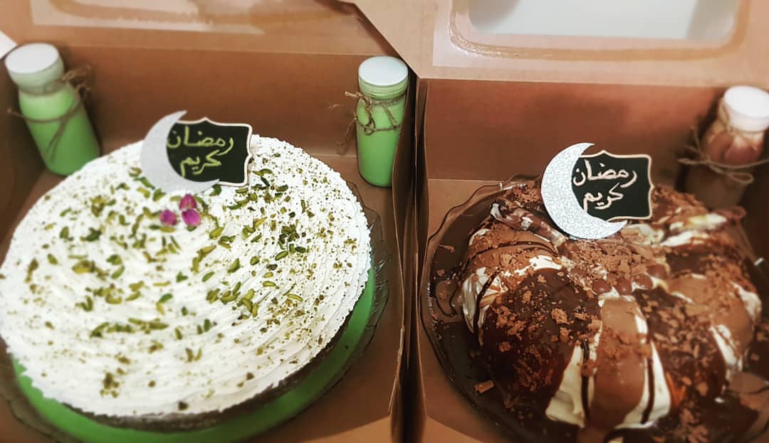 مُبارٓكٌ علٓيْكُمْ الشّٓهر
الْلَّھُم أَهِلَهُ عَليْنَا بِالْأمْنِ وَالإِيْمَانِ وَالْسَّلامَةِ وَالْإِسْلَامِ وَالْعَوْنٓ عَلَى الْصَّلاةِ وَالصِّيَامِ وَتِلَاوَةِ الْقُرْآَنِ الْلَّھُمّ سَلِّمْنَا لِرَمَضَانَ وَسَلِّمْهُ لنا وَتَسَلَّمْهُ مِنّا مُتَقَبَّلاً يٓارٓبٓ العٓالِٓمين
#رمضان_كريم #رمضان_مبارك