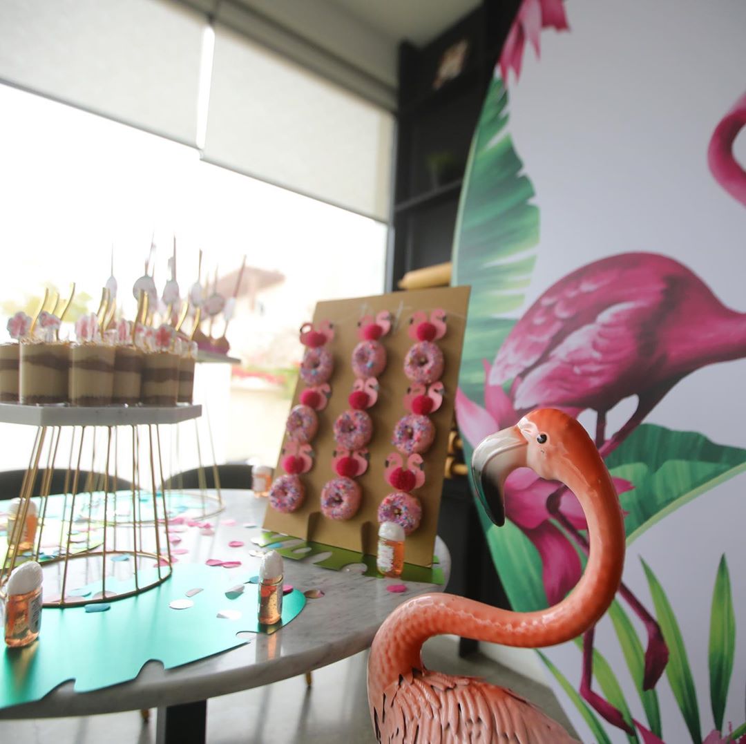 Flamingo Theme Bridal Shower Dessert Table Goals
DM for more information and enquires
.
.
.
.
#flamingotheme #bridalshower #leavesandflowers #hawain #pigeons #flamingoes #events #decor #eventsandconcepts #eventsandconfectionary #cakes #cupcakes #cakepops #donuts #personalized #bridetobe #wedding #mydubai #dubai #sharjah #abudhabi #ajman #fujairah #rak #uaq #unitedarabemirates @chocolatecouturedubai