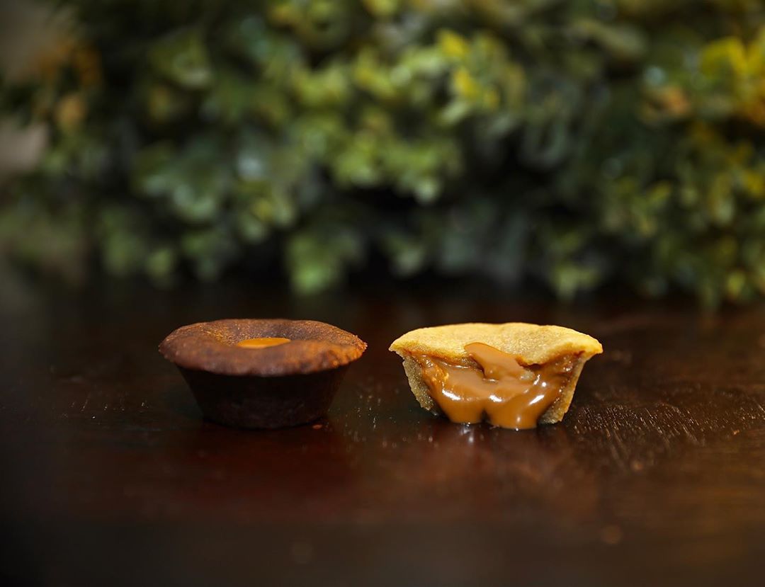 Lotus cookies ... #kinder #chocolate #cookies #onlycookies #nutella #pistachio #galaxy #dubai #faz3 #mydubai #uae #strawberry