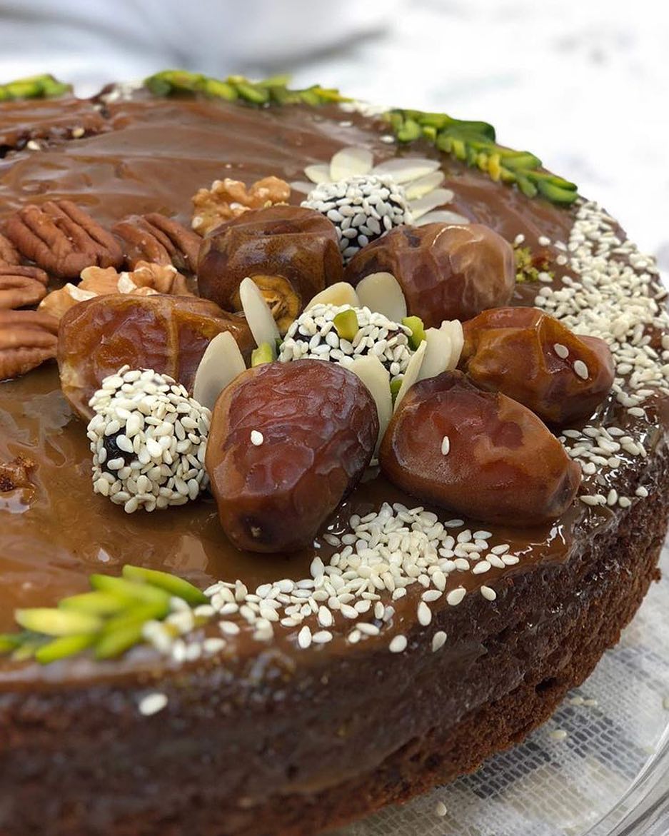 كيكة التمر اللذيذة..