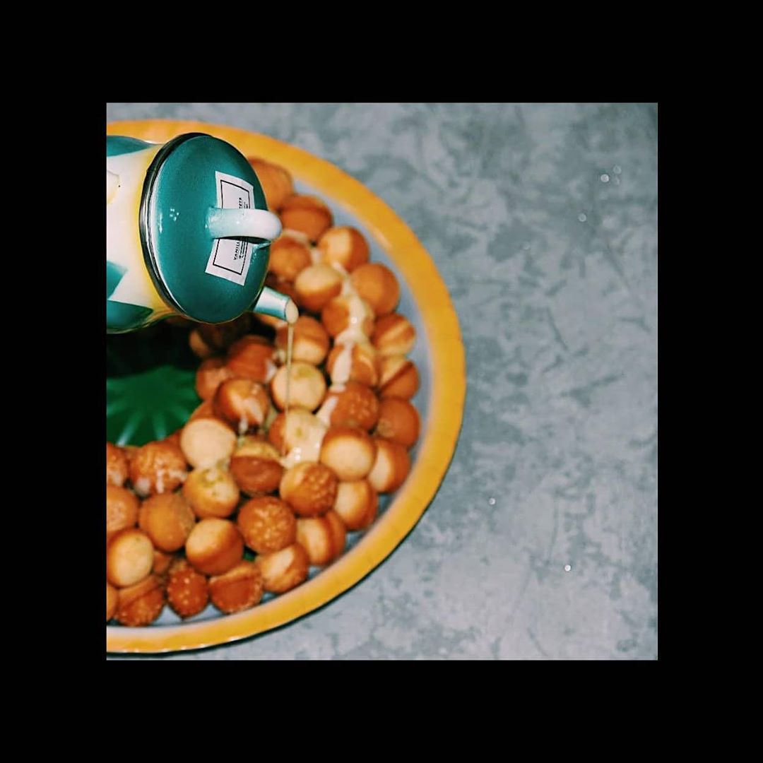 كرات الخنفروش مع صوص الزعفران
سعر الصينية ٢٠٠ درهم
#uae #AD #ajman #sharjah #dubai #ajman #sweets
#الامارات #دبي #الشارقة #عجمان #أبوظبي #التوزيعات
