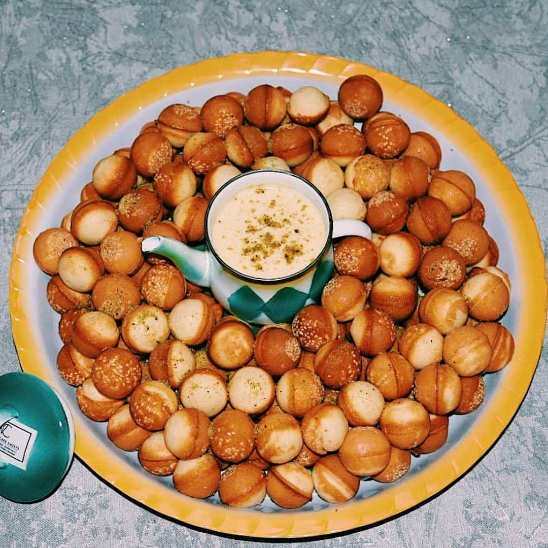 كرات الخنفروش مع صوص الزعفران
سعر الصينية ٢٠٠ درهم
#uae #AD #ajman #sharjah #dubai #ajman #sweets
#الامارات #دبي #الشارقة #عجمان #أبوظبي #التوزيعات