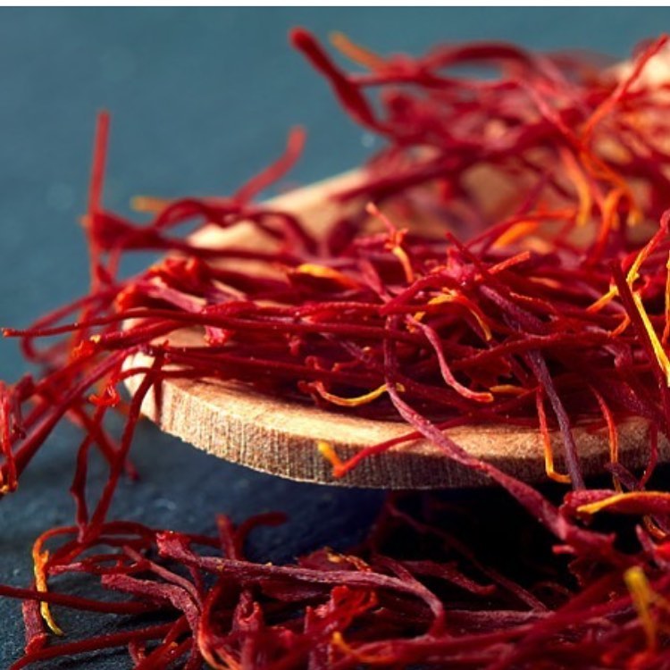 Fresh Organic golden saffron (direct from farm) ✨The king of spices ❤️RED GOLDPersian Saffron 100% Organic 4.608 Grs (1/6 oz) ✨this brand is one of the famous,largest and oldest saffron in IRR ✨establish 1970✨#زعفران #ابوظبي #العين #الشارقة #دبي #عجمان #الامارات #راس_الخيمه #امالقيوين #مواليد #افراح #اعراس #مناسبات #توزيعات #تخرج #برياني_لحم