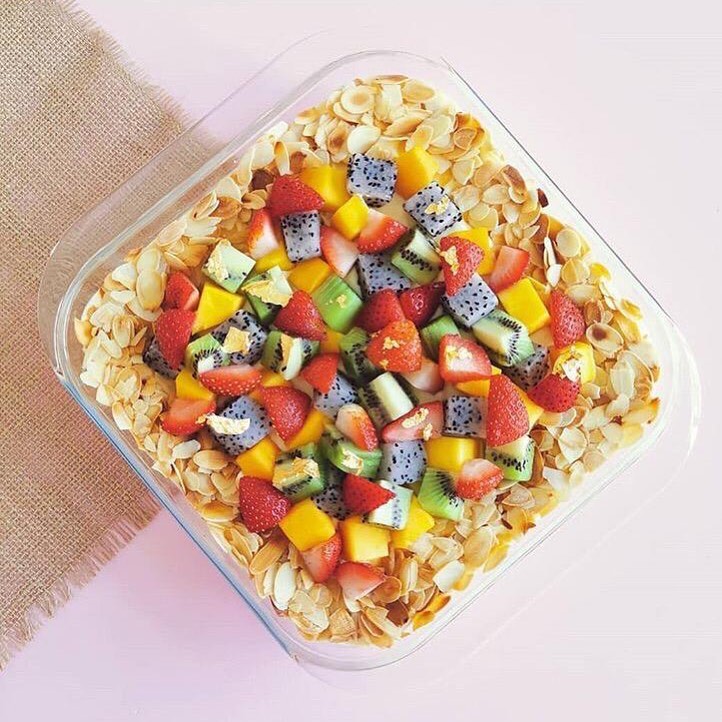 Custard fruit dessert #الشارقة #دبي ##العين #امالقيوين #ابوظبي #راس_الخيمة #أعراس #افراح #مناسبات #فزاع #توزيعات_تخرج_ولاده_بنت_ولد_عرس_مناسبات