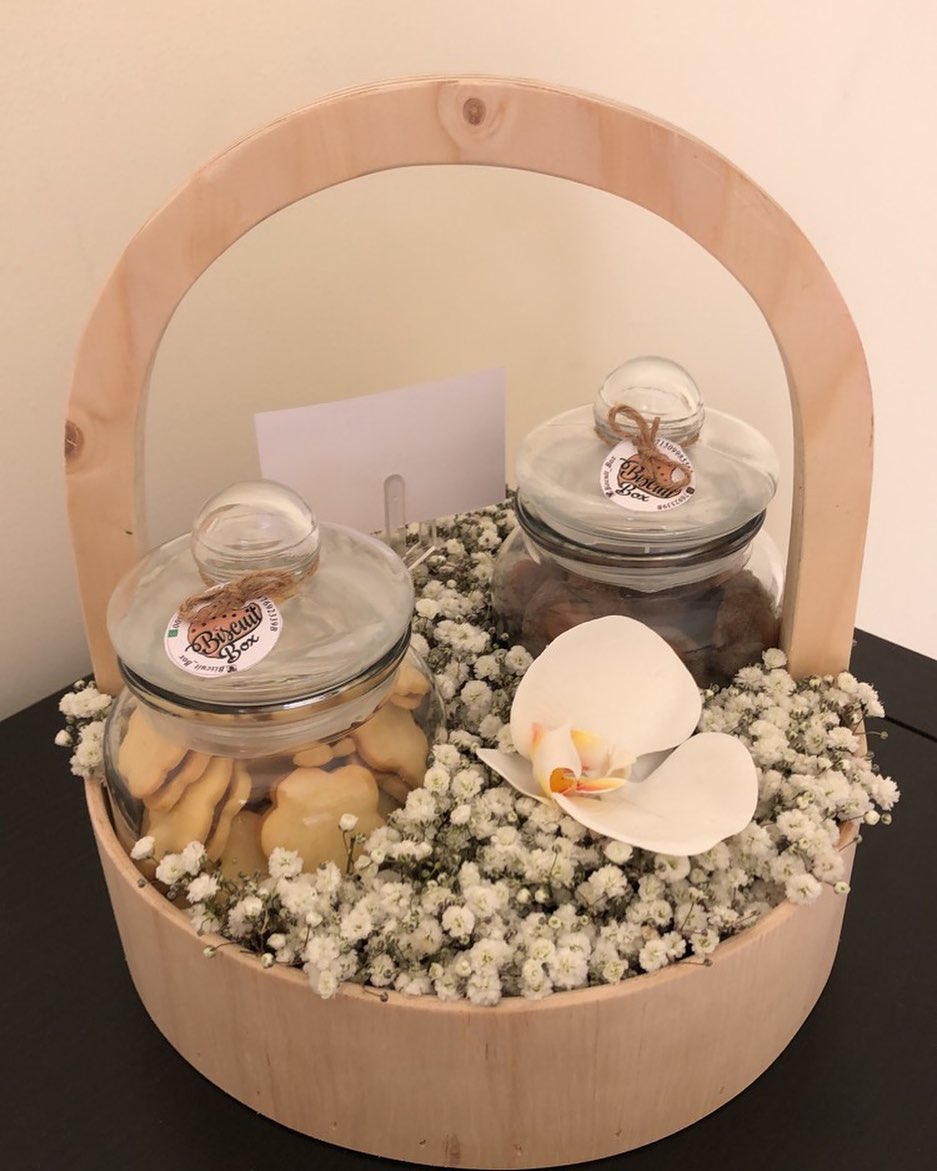 نصنعها لكم لمناسباتكم بكل حب ❤️ #biscuit_box #للمناسبات_نقصات_biscuit_box