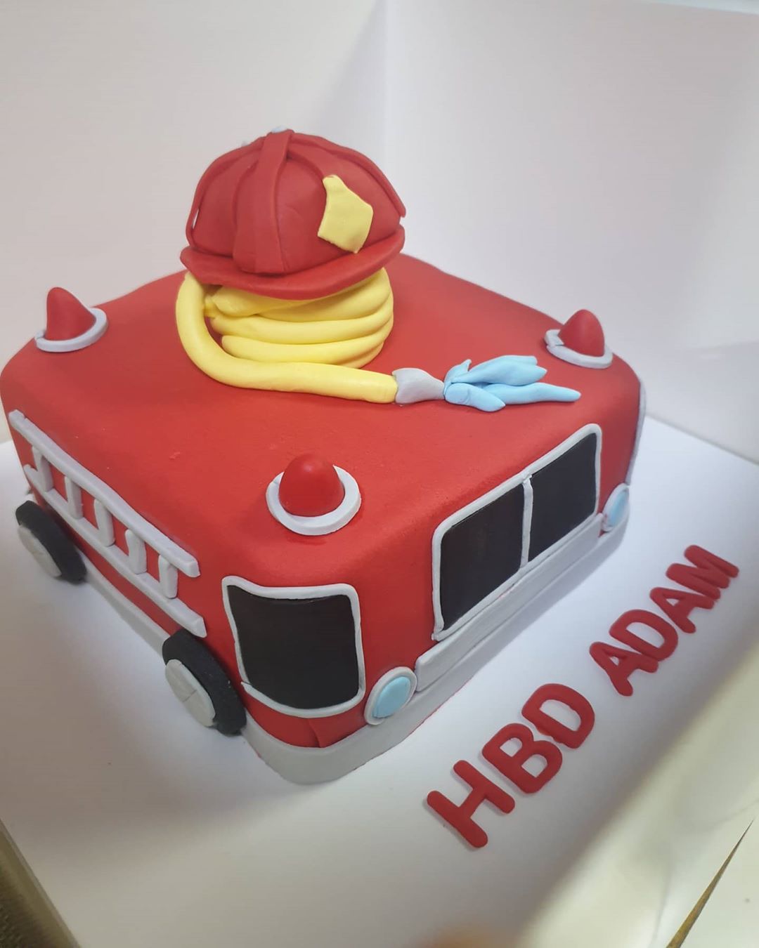 #cake #cakes #fondant #fondantcake #birthday #birthdaycakes #dream4cake #dream4cake_birthday