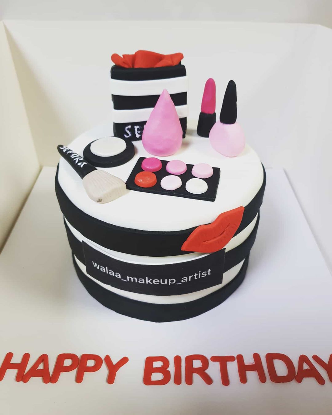 #cake #cakes #fondant #fondantcake #birthday #birthdaycakes #dream4cake #dream4cake_birthday