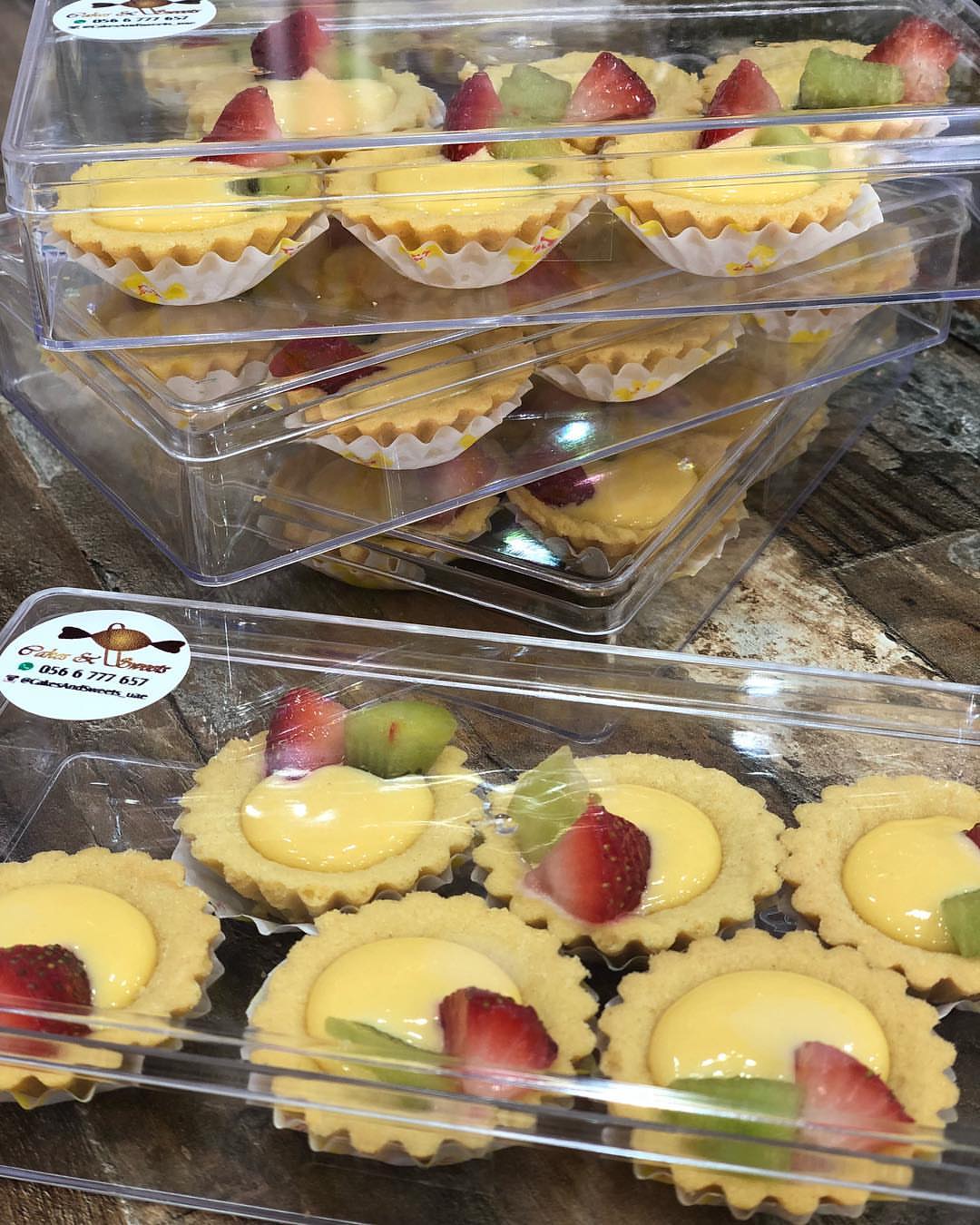 تارت بالفواكه متوفر في كافيه بلوسوم في منطقة مويلح اليوم
@blossom.sweets.uae