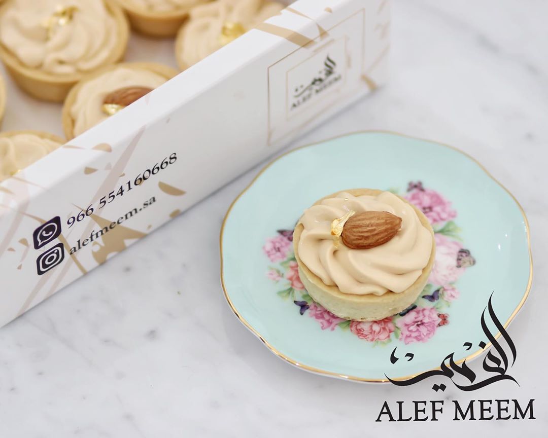-
تارت اللوز ،
صندوق صغير يحتوي على ١٢ قطعة ✨
.
.
الف ميم " لذة لا تنتهي "
