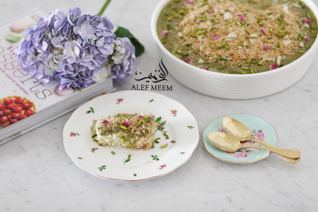 -
ترايفل المستكة و الفستق ،
بنكهة " عربية "
تحتوي على أربع طبقات غنية بالنكهة ✨
.
. وَ لذة لا تنتهي