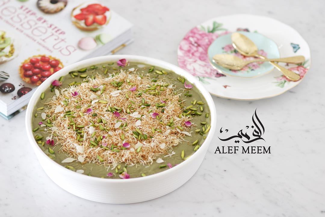 -
ترايفل المستكة و الفستق ،
بنكهة " عربية "
تحتوي على أربع طبقات غنية بالنكهة ✨
.
. وَ لذة لا تنتهي