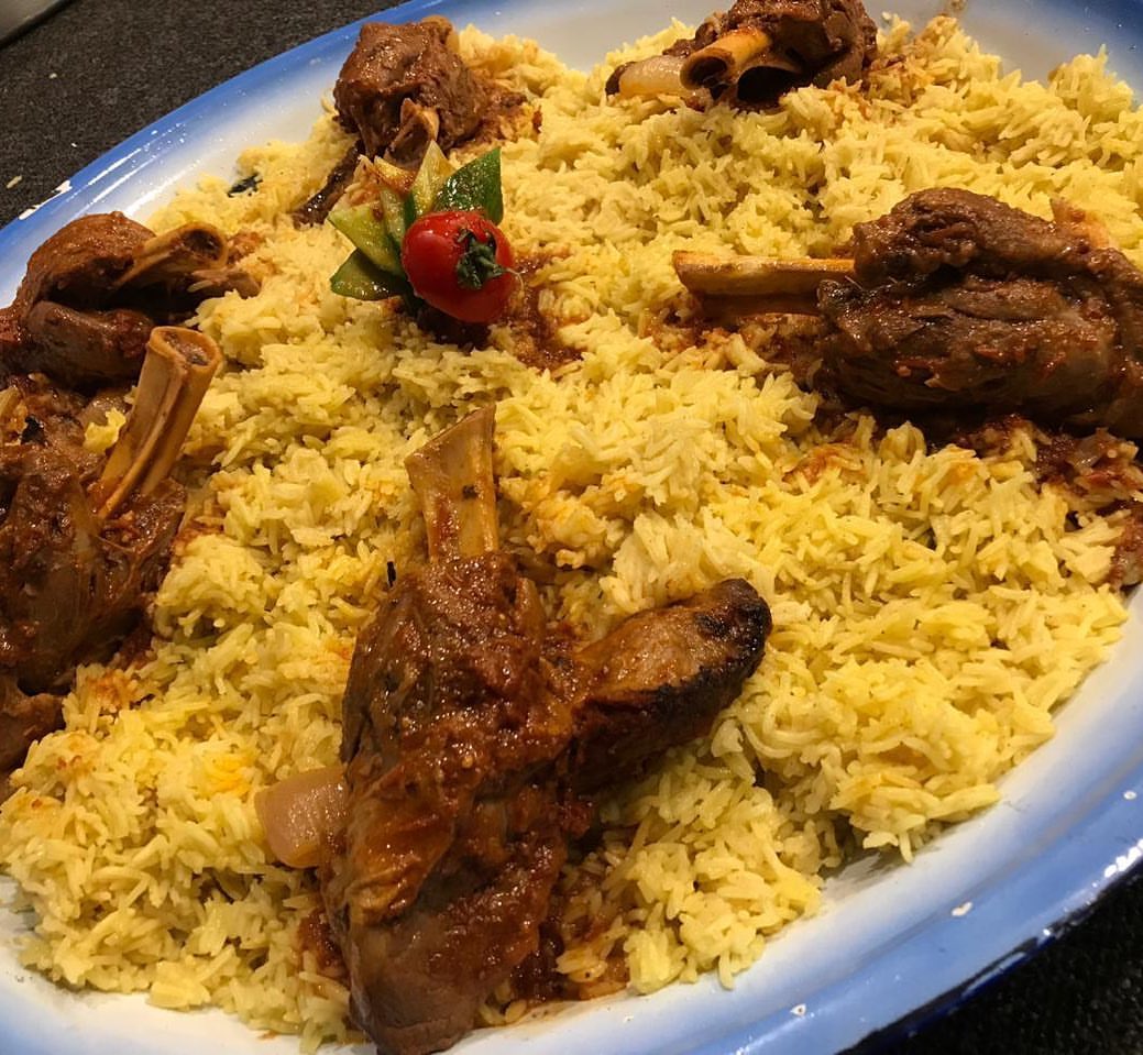 حياكم الله في بسطتنا الجديدة في مهرجان هلا جدة ☺️
بجوار محمود سعيد ( تقاطع طريق الملك عبدالله مع طريق الملك فهد بجدة )
أكلات عبدو ( #كفته - #كبده - #ورقة_لحمة - #سجق_شرقي )
بزيارتكم تتم فرحتنا ❤️❤️
.
.
.
#مطاعم_جدة #اكلات_مصرية #جدة #مطاعم #أكلات #مهرجان #هلا_جدة #رمضان_كريم #مطبخ #طبخات_سهلة #أكلات_صحية #كباب #جدة_غير #وصفات #طبخ #saudichef #فولو #متفاعل #تبادل #لايك #كافيهات_جده