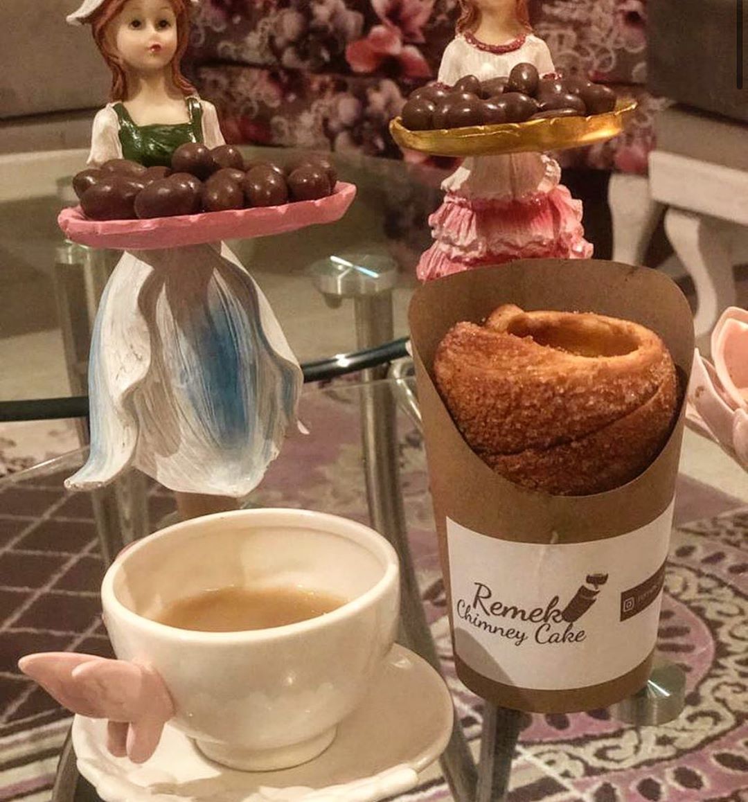 كيكنا الهنغاري نخبزه طازه يوميا
#جوده #اناقه #لذاذه لا يفوتكم