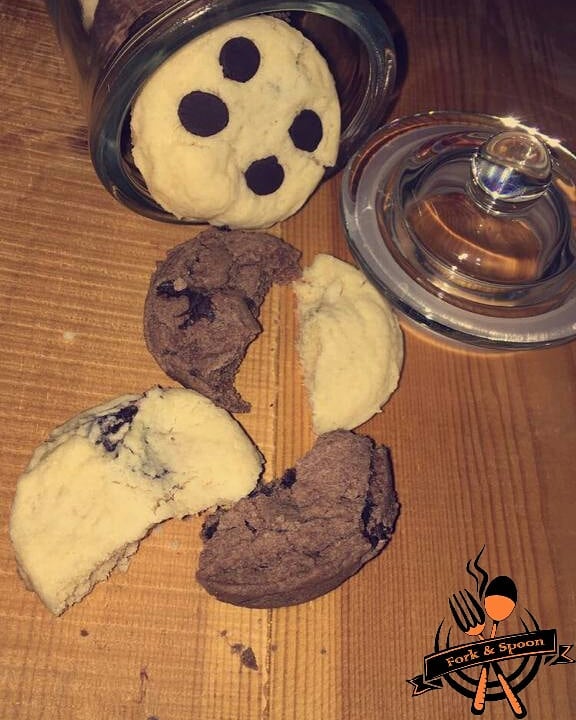 {ولي في العشق أنت
جربو الكوكيز من عنا #مطبخ_شوكة_ومعلقة
#شوكولا #كوكيز_شوكولاته #كوكيز_ابيض
#كوكيز_هش #كوكيز_لذيذ
#كوكيز_طري
Our cookies are special
&To feel love, you must taste it
#cookies #sweet_cookies_zl #cookies_jordan #cookies #cookies_amman #fork_and_spoon
