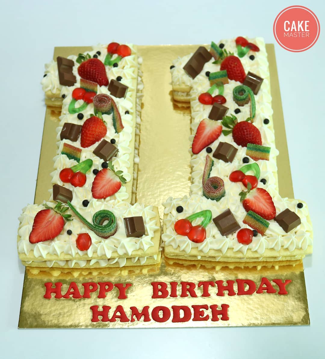 Happy 11th birthday Hammodeh♥️ للطلب والإستفسار الرجاء ارسال رسالة على الصفحة
.
.
.
#2020 #11thbirthday #birthday #cookiescake #cakedesign #pink #hashtag #delicious #amman #cakedesign #pink #candy #stewberry