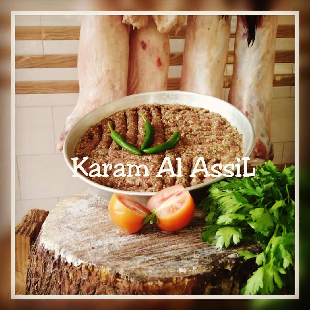 لحم بلدي من مزارعنا يستخدم في جميع الأكلات
(الطعم حكايه)