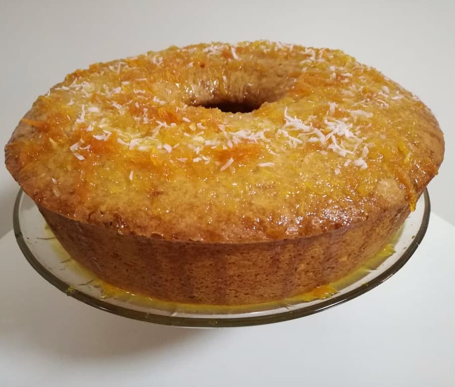 كيكة البرتقال النباتية (الصيامية)...
حجم القالب XL...
تحتوي عل عصير ١٦ حبة برتقال طازجة
Made with love and premium quality ingredients ❤️
. .
#amman #beamman #lovejo #mothersdaygifts #royatv #madeinjordan #cake #foodiejo #شجع_المحلي #الاردن #تلفزيون_رؤيا #مطبخ_رؤيا #صنع_في_الاردن #حب_الاردن #عمان