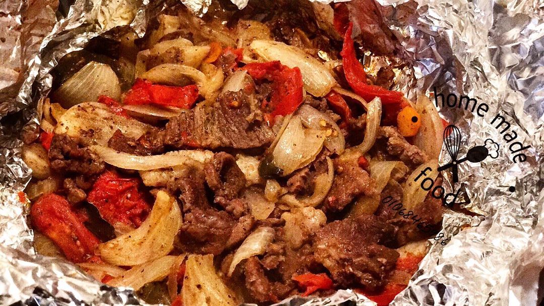 ورقة لحمة
السعر حسب الكمية
#kitchen #foodporn #foodie
#homemadefood #homemade #foody #وصفات #اكلات
#مطبخ #اكلات #كيترينج #ورقة_لحمة