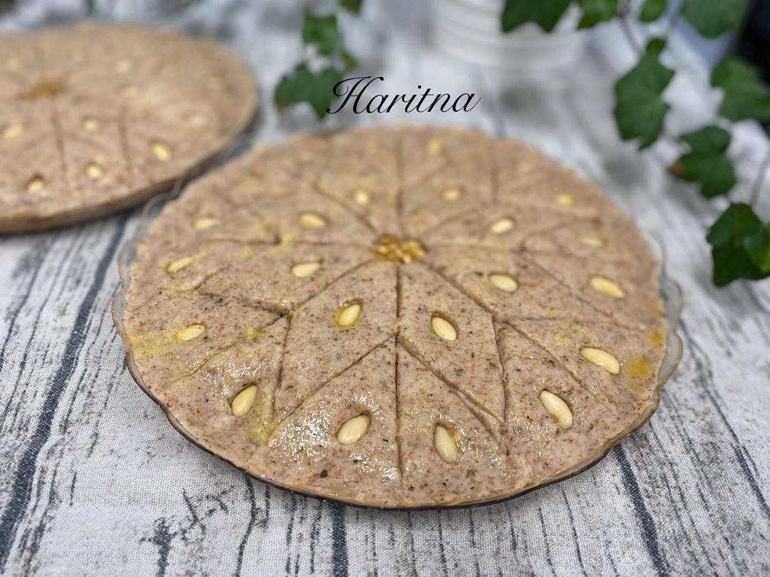 Frozen kibbeh bilsienia £13 كبة بالصينية #Kibba #kobe #kobba #kibbabissienia #haritna #haritna_london #authenticfood #homemadefood #halal #homecooking #syrian_food #lebanoncuisine #lebanonfood #كبة #كبةمحشية # كبة_شامية #كبة_سورية #اكلات_سورية #كبة_بالصينية #لندن #حارتنا_لندن #حارتنا