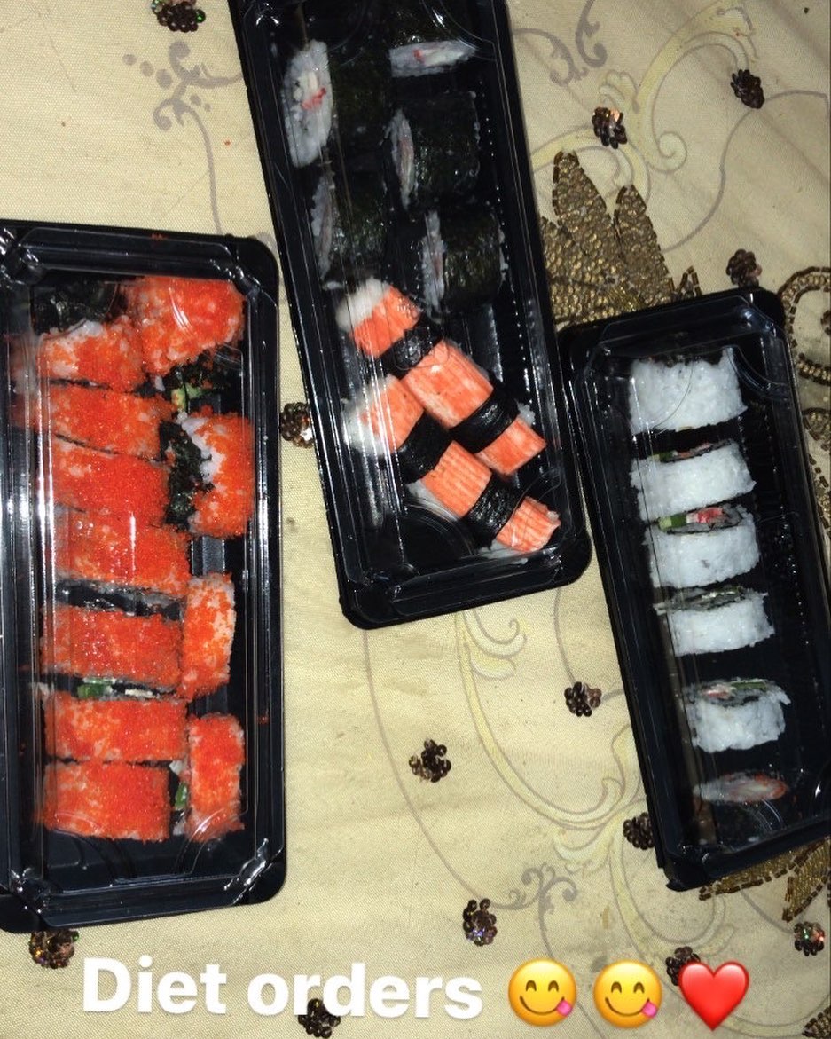 Diet orders ❤️ #sushi #sushitime #sushilovers
#sushiroll #sushiburrito #sushihouse