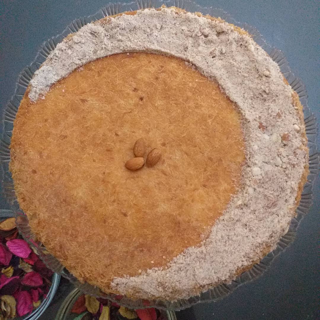 الكنافة نافة نافة نافة
بحشو الكريمة والجبنة
#كنافة #كريمة #رمضانيات #هلال_رمضان #مكسرات
#egyptianfood #konafa #kunafa #creamcheese #nuts