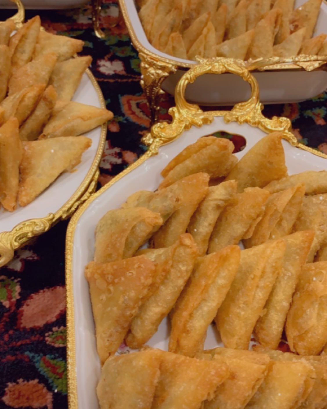 سمبوسه خضار أو لحم أو جبن