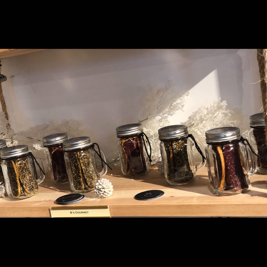 New Fresh Re-Stock of Zaatar & Summak @homegrown_market #fresh #zaatar #instagram #yum #instadaily #foodpics #vegan #sumak #instalike #foodpic #KSA #friends #photography #amazing #smile #nature #foodlovers #yummy #hungry #goodfood #طبخ #اكل #سماق #جده #زعتر #زعتر_و_زيت