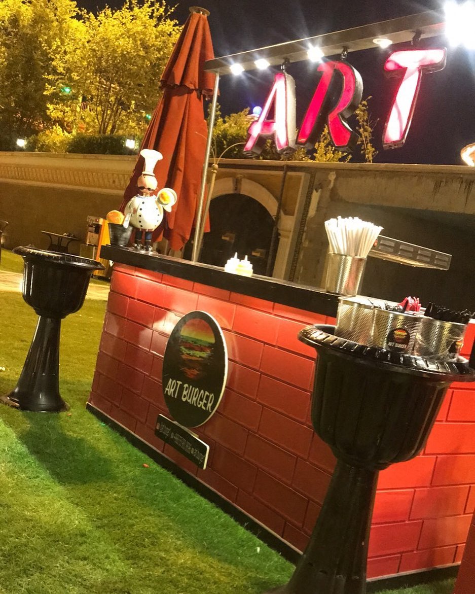 ياحلاة الجو هالايام مع ستيشن برجر #ارت_برجر #موسم_الرياض #برجر_لحم #❤️